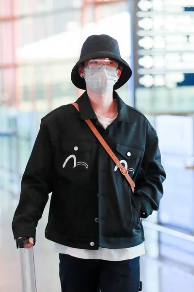 Chinese Pop Singer Songwriter Silence Wang Arrives Beijing Airport Departure — Stock Photo, Image