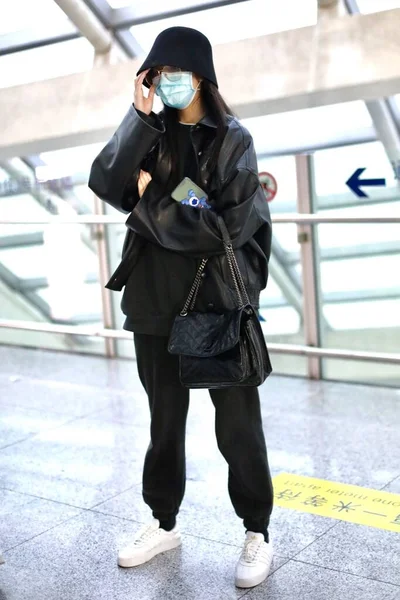 태생의 여배우 무용수 세실리아보이는 2020 베이징에 베이징 공항에 — 스톡 사진