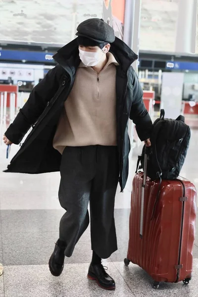 Chinese Actor Singer Tong Zhuo Arrives Beijing Airport Departure Beijing — Stock Photo, Image