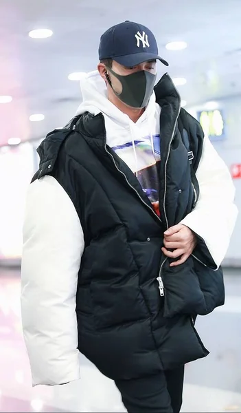 Chinese Actor Gao Weiguang Arrives Beijing Airport Deaparture Beijing China — Stock Photo, Image