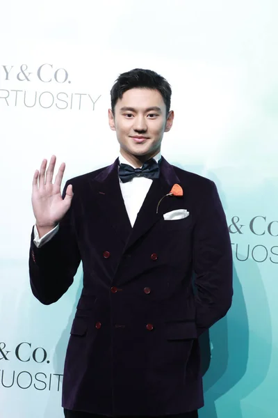 Chinese Competitive Swimmer Ning Zetao Attends Tiffany Promotional Event Shanghai — ストック写真