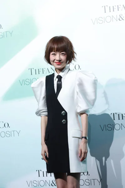 Chiński Gospodarz Telewizyjny Ren Luyu Uczestniczy Imprezie Promocyjnej Tiffany Szanghaju — Zdjęcie stockowe