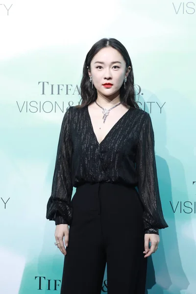 Chinese Actress Huo Siyan Wears All Black Attending Tiffany Promotional — ストック写真