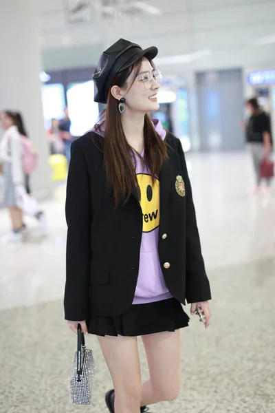 Çinli Aktris Veya Lulu Eylül 2019 Şangay Hongqiao Havalimanı Geldi — Stok fotoğraf