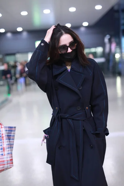 Κινέζα Ηθοποιός Και Τραγουδίστρια Song Jia Φτάνει Ένα Αεροδρόμιο Της — Φωτογραφία Αρχείου