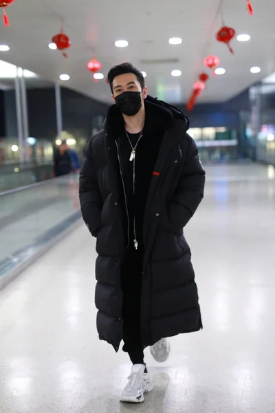 Actor Cantante Modelo Chino Huang Xiaoming Llega Aeropuerto Shanghái Antes — Foto de Stock