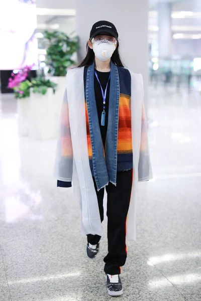 Atriz Chinesa Jiang Mengjie Aparece Dos Aeroportos Xangai China Abril — Fotografia de Stock