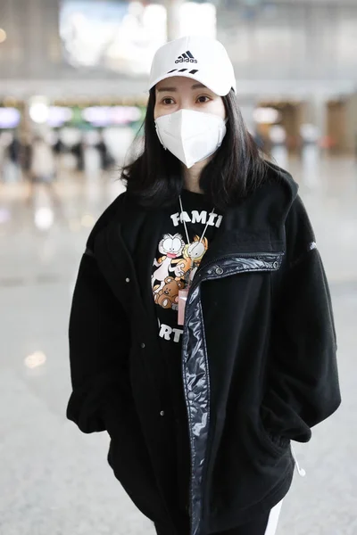 Chinese Actrice Gastvrouw Zangeres Liu Yan Arriveert Een Luchthaven Shanghai — Stockfoto