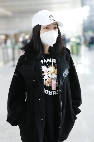 Chinese Actress Hostess Singer Liu Yan Arrives Shanghai Airport Departure — Stock Photo, Image