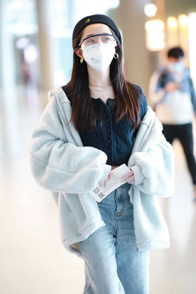 Chinese Actress Jiang Mengjie Arrives Shanghai Airport Departure Shanghai China — Stock Photo, Image