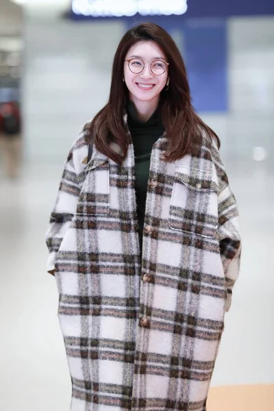 Chinese Actrice Jiang Shuying Maggie Jiang Arriveert Een Luchthaven Shanghai — Stockfoto