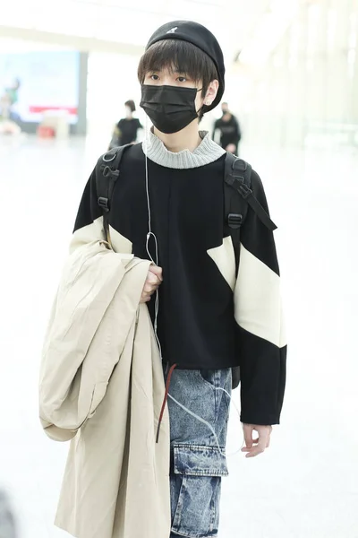 Chinese Actor Liu Junhao Arrives Airport Beijing China April 2020 — Stock Photo, Image