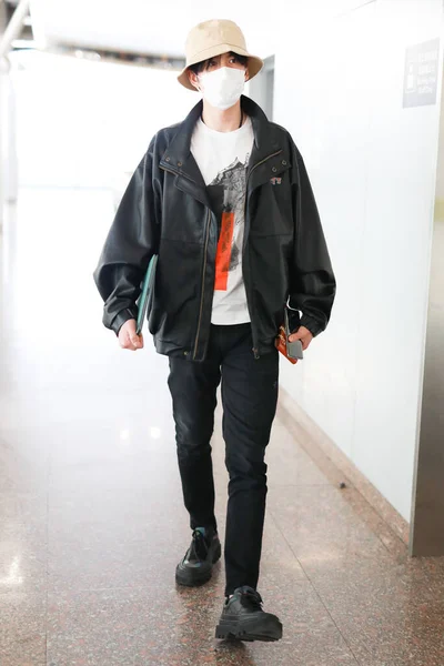 Chinese Actor Zhang Yunlong Also Kown Leon Zhang Arrives Airport — Stock Photo, Image