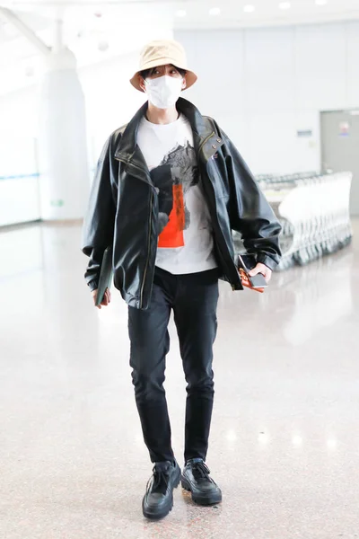 Китайський Актор Чжан Юнлун Також Відомий Леон Чжан Прибуває Аеропорт — стокове фото
