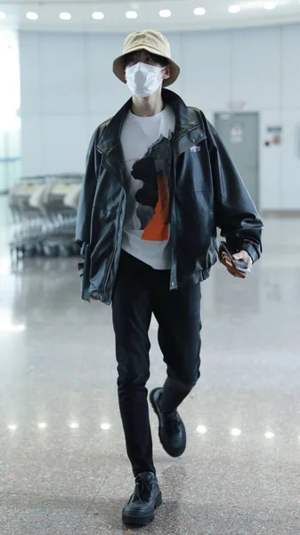 Chinese Actor Zhang Yunlong Also Kown Leon Zhang Arrives Airport — Stock Photo, Image