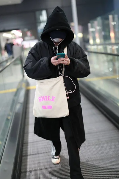 Chinese Actress Kan Qingzi Appears One Airports Shanghai China 8Th — Stock Photo, Image