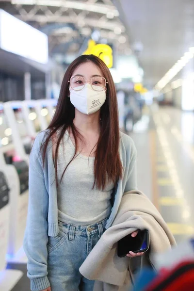 Chinese Actress Zhu Xudanbambi Zhuappears One Airports Beijing China 9Th — Stock Photo, Image