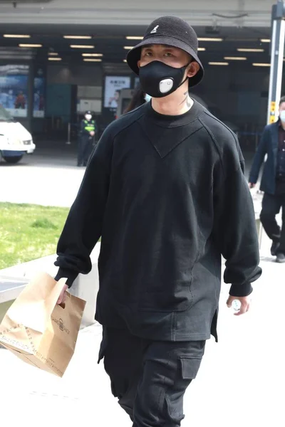 Chinese Rapper Singer Songwriter Zhou Yan Known Gai Arrives Airport — Stock Photo, Image