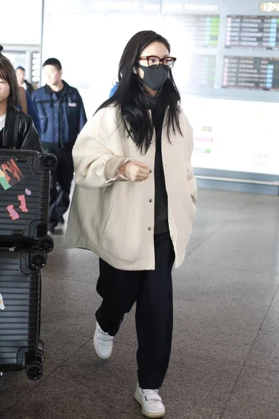 Actrice Chinoise Zhang Ruonan Arrive Aéroport Pékin Avant Son Départ — Photo