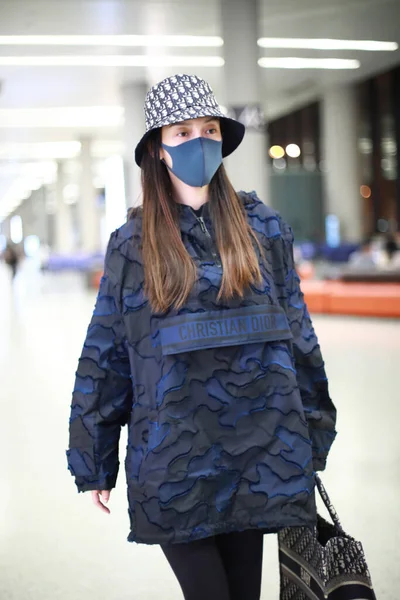 Chinese Actrice Yang Ying Angelabababy Arriveert Een Luchthaven Beijing Landing — Stockfoto