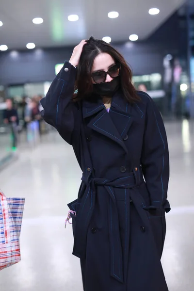 Actrice Chanteuse Chinoise Song Jia Arrive Aéroport Shanghai Avant Son — Photo