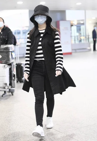 Kinesiska Skådespelerskan Tan Songyun Anländer Till Flygplats Peking Kina April — Stockfoto