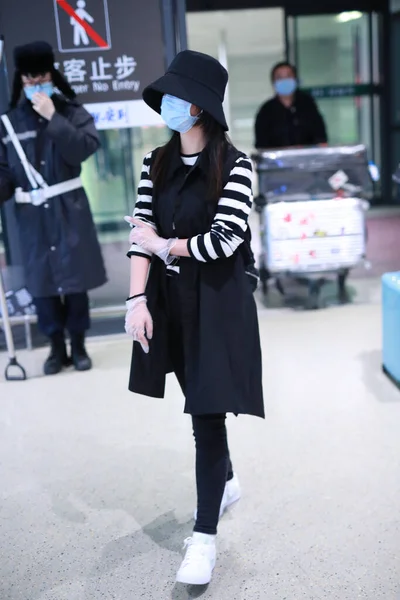 Chinese Actress Tan Songyun Arrives Airport Beijing China April 2020 — Stock Photo, Image