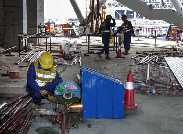 Los Constructores Están Ocupados Construcción Del Estadio Del Lago Dong —  Fotos de Stock