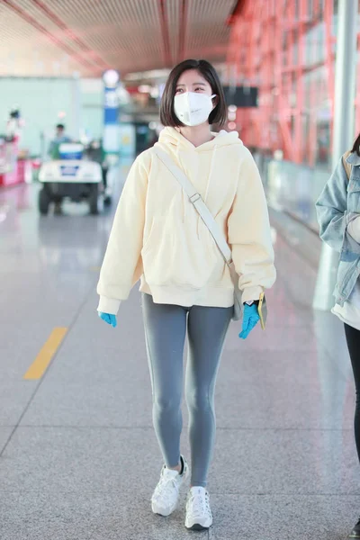 Attrice Modella Cinese Zhao Yihuan Chloe Zhao Arriva Aeroporto Pechino — Foto Stock