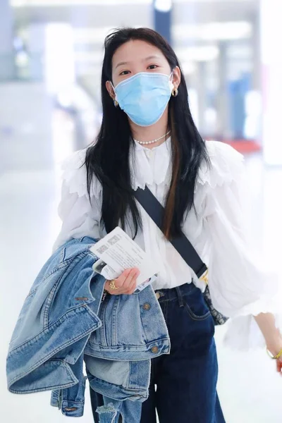 Chinese Actrice Zhang Ruonan Arriveert Voor Vertrek Een Luchthaven Peking — Stockfoto