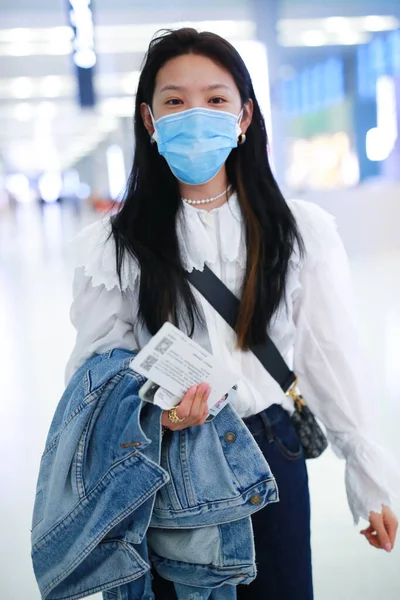 Chinese Actress Zhang Ruonan Arrives Beijing Airport Departure Beijing China — Stock Photo, Image