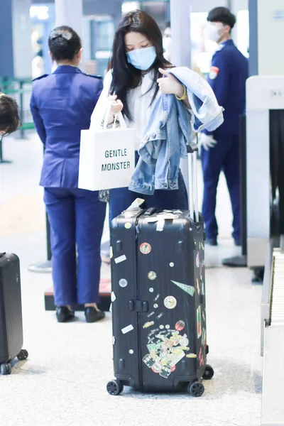 Chinese Actress Zhang Ruonan Arrives Beijing Airport Departure Beijing China — Stock Photo, Image