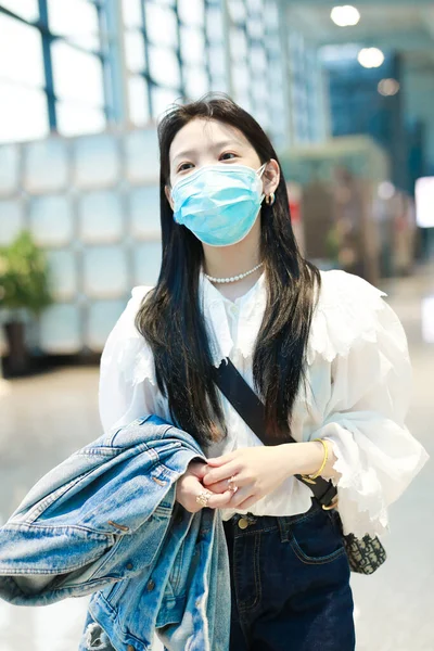 Chinese Actress Zhang Ruonan Arrives Beijing Airport Departure Beijing China — Stock Photo, Image