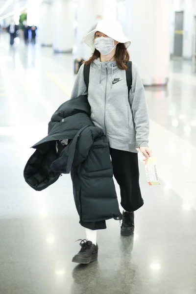 Тайваньская Актриса Вики Чен Известная Псевдонимом Вэнь Прибывает Аэропорт Пекине — стоковое фото