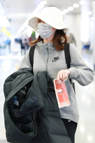 Тайваньская Актриса Вики Чен Известная Псевдонимом Вэнь Прибывает Аэропорт Пекине — стоковое фото