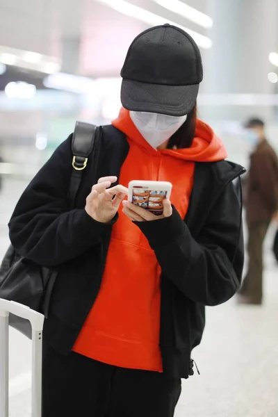 Chinese Actress Liu Mintao Shows Shanghai Airport Landing Shanghai China — Stock Photo, Image