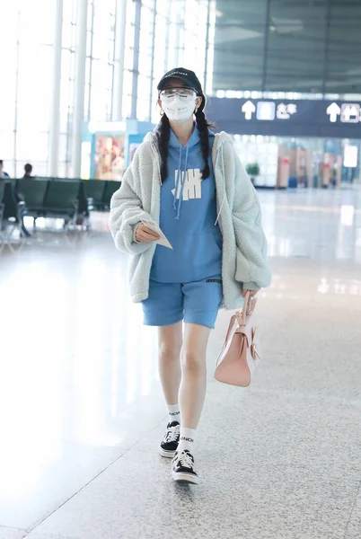 Chinese Actress Jiang Mengjie Shows Shanghai Airport Departure Shanghai China — Stock Photo, Image