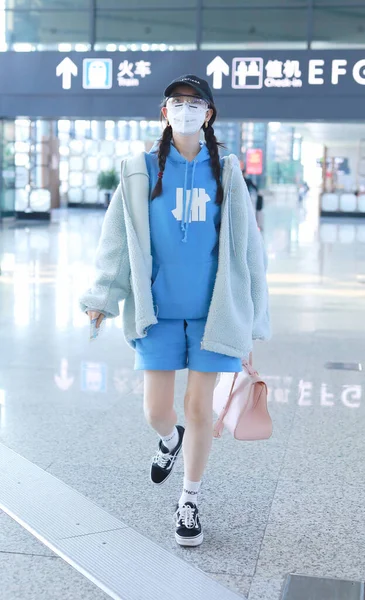 Chinese Actress Jiang Mengjie Shows Shanghai Airport Departure Shanghai China — Stock Photo, Image