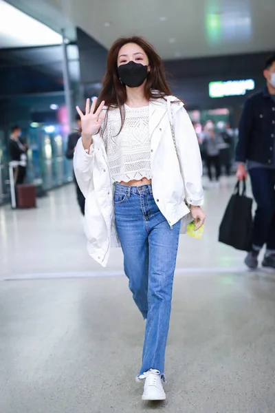 Chinese Actress Deng Jiajia Shows Shanghai Airport Departure Shanghai China — Stock Photo, Image