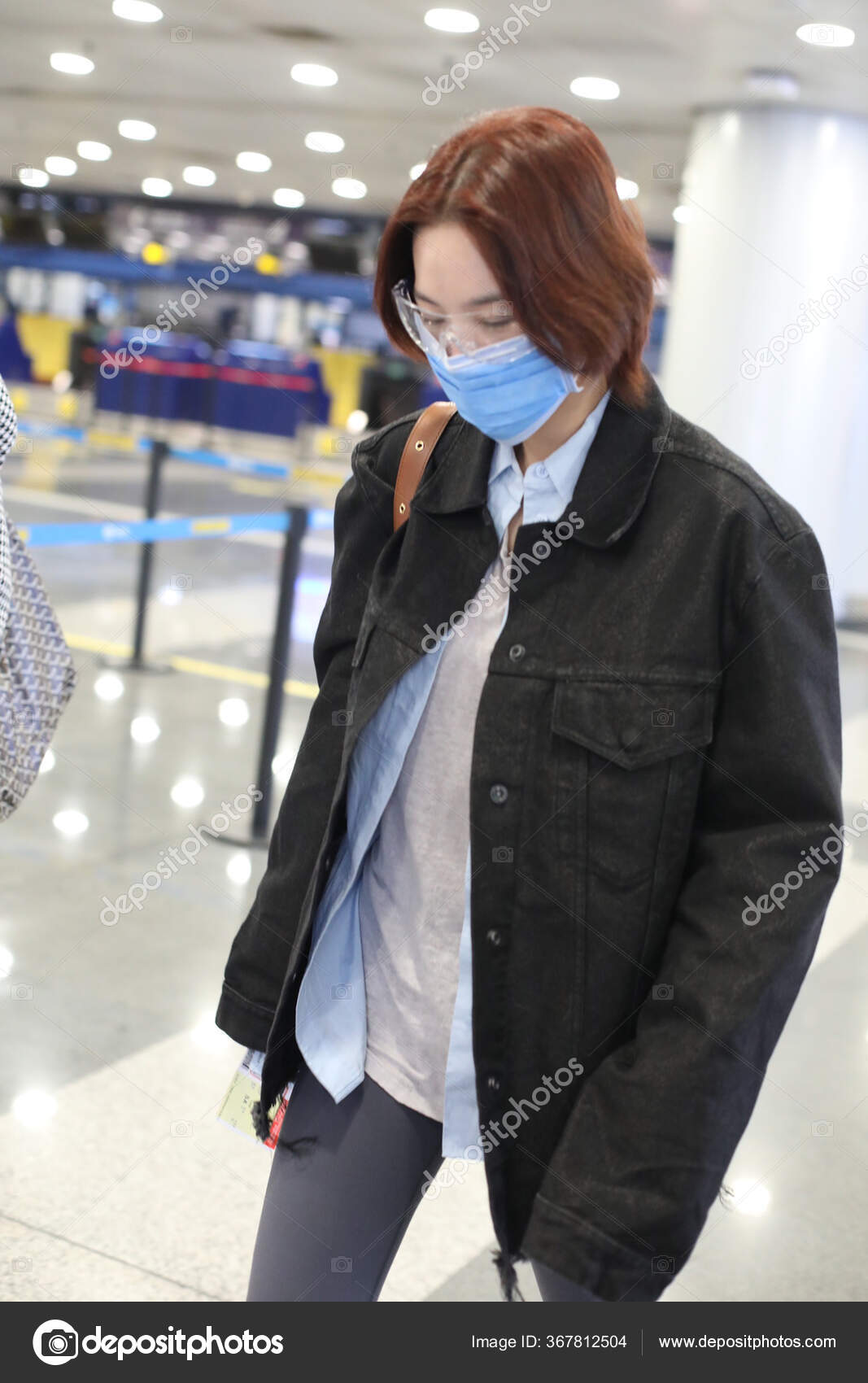 Chinese Actress Singer Model Zhang Xinyu Viann Zhang Arrives Beijing ...
