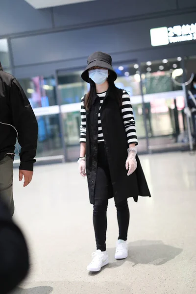 Actrice Chinoise Tan Songyun Arrive Dans Aéroport Pékin Chine Avril — Photo