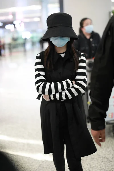 Chinese Actress Tan Songyun Arrives Airport Beijing China April 2020 — Stock Photo, Image