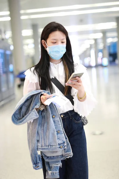 Attrice Cinese Zhang Ruonan Arriva Aeroporto Pechino Prima Della Partenza — Foto Stock