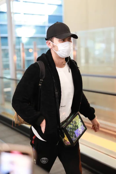 Actorul Regizorul Chinez Chen Sau Jerry Apare Aeroport Din Shanghai — Fotografie, imagine de stoc