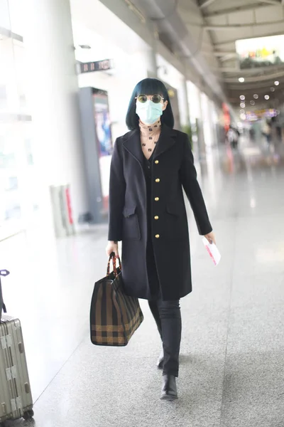 Китайская Актриса Телевидения Кино Тан Чжо Прибывает Аэропорт Чанша Перед — стоковое фото