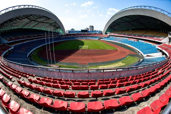 重慶オリンピックスポーツセンター 重慶Dangdai 以前は重慶Swm 中国のスーパーリーグ 4月2020に参加するプロ中国サッカークラブとして知られているのホームコートの内部ビュー — ストック写真