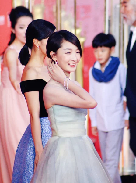 Chinese Actress Zhou Dongyu Attends 18Th Shanghai International Film Festival — Stock Photo, Image