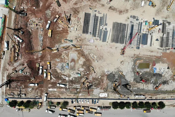 Luftaufnahme Von Baggern Die Mit Dem Bau Des Größten Fußballstadions — Stockfoto