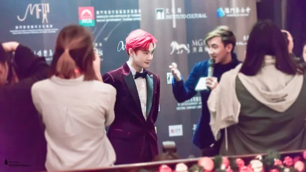 韩国歌手Kim Jun Myeon在2019年12月5日于中国澳门举行的澳门国际电影节上露面 他的艺名为Suho 是韩国 中国男子团体Exo的领唱和主唱 — 图库照片