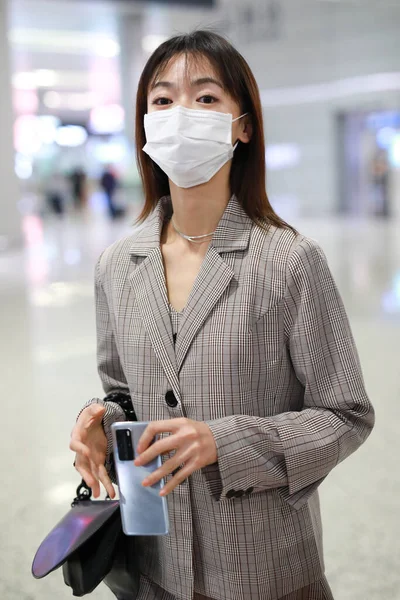Chinese Actrice Jinyan Arriveert Beijing Luchthaven Beijing China Mei 2020 — Stockfoto